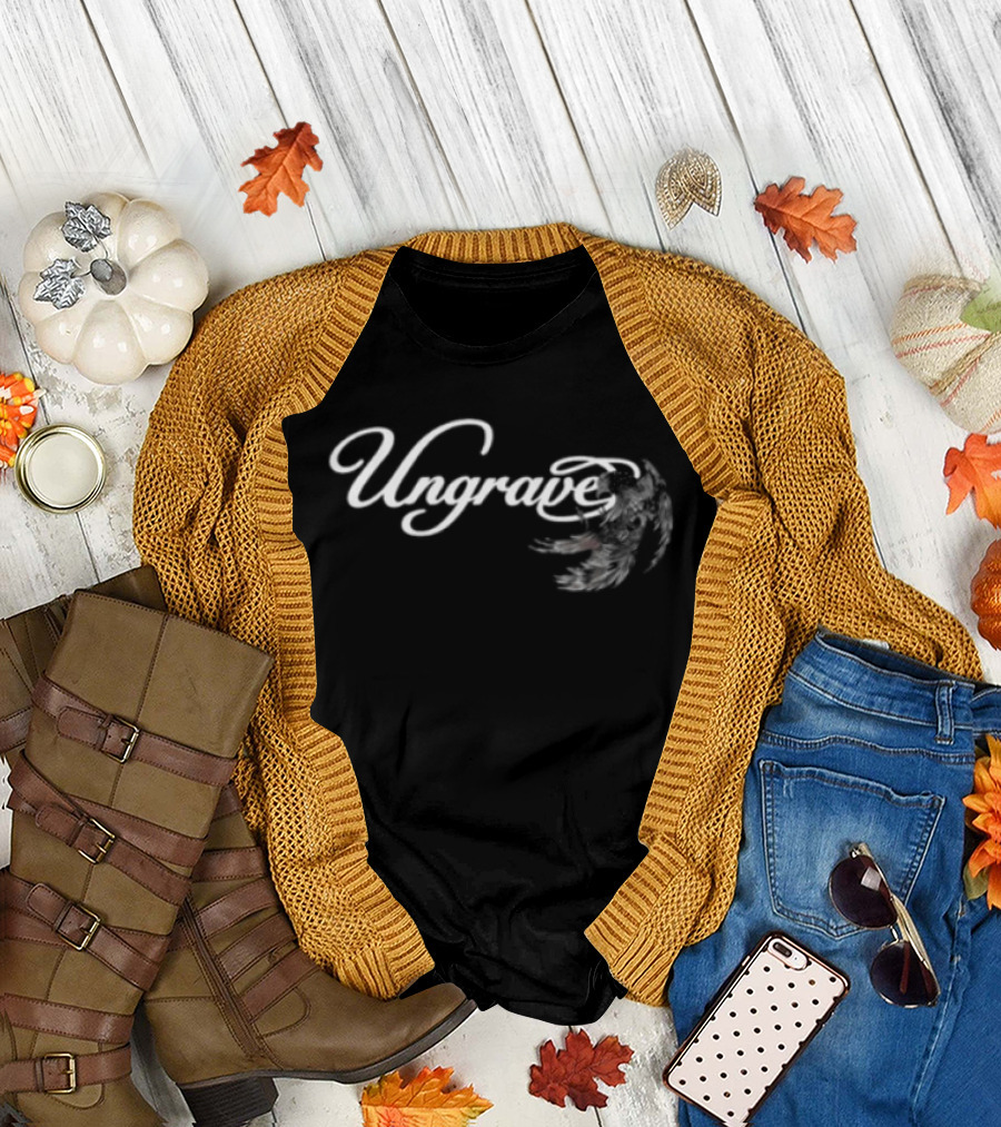 Ungrave Black Fallen Wings Script Calligraphy T-Shirt