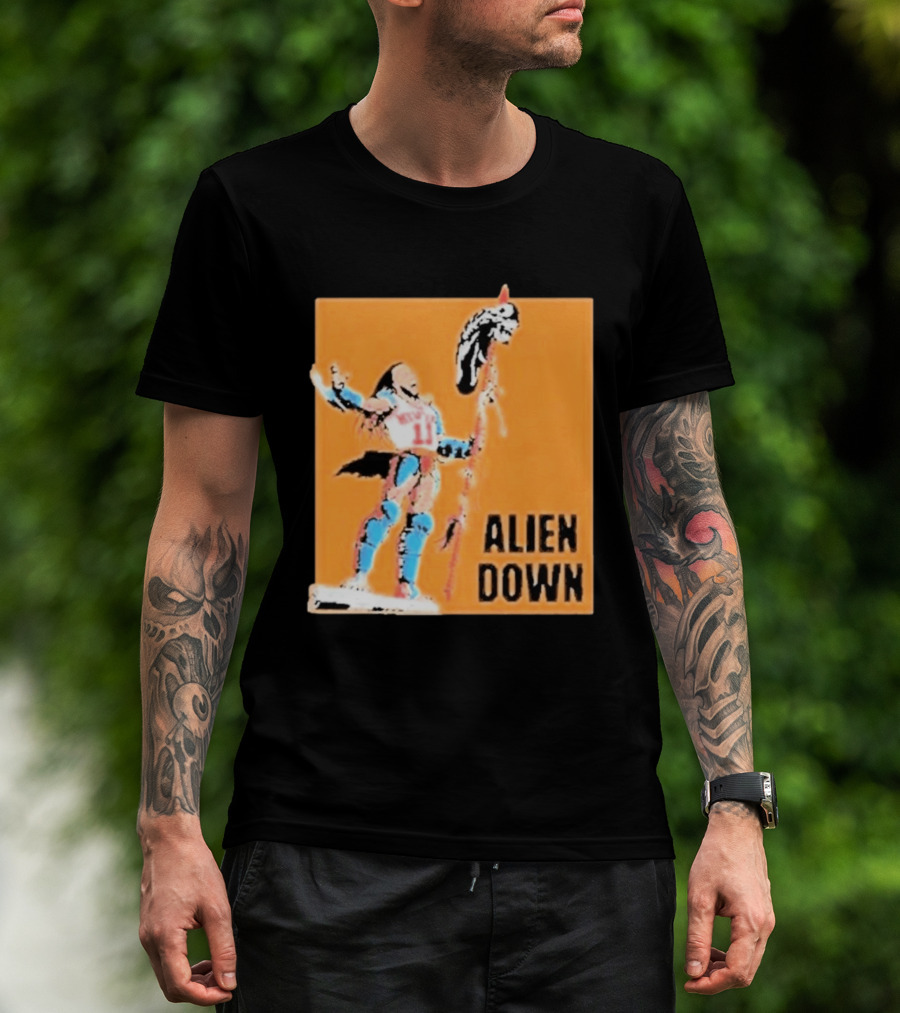 Jalen Brunson Knicks 11 Alien Down Spurs Wemby T-Shirt