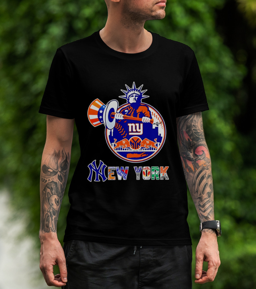 NY Yankees Mets Knicks Rangers Giants Statue Of Liberty New York Sports T-Shirt