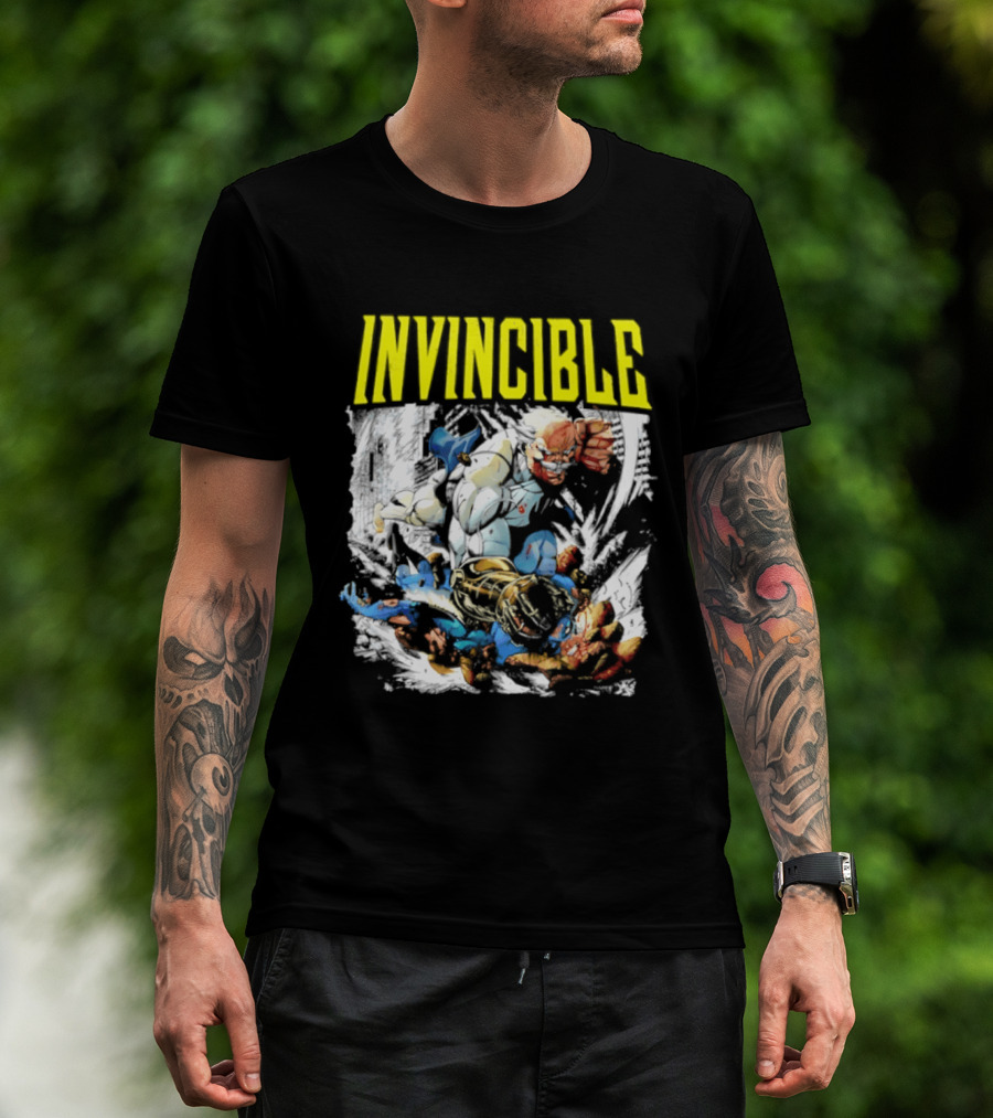 Invincible Thragg Vs Omni Man Epic Battle Comics T-Shirt