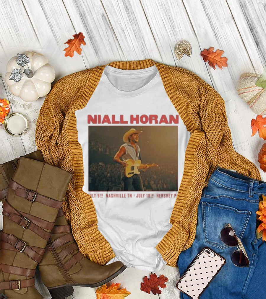 Niall Horan Live Performance Cowboy Hat Guitar Dallas Texas Event T-Shirt
