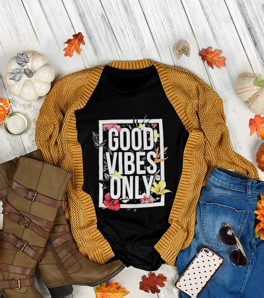 Alana Thompson Good Vibes Only Floral T-Shirt