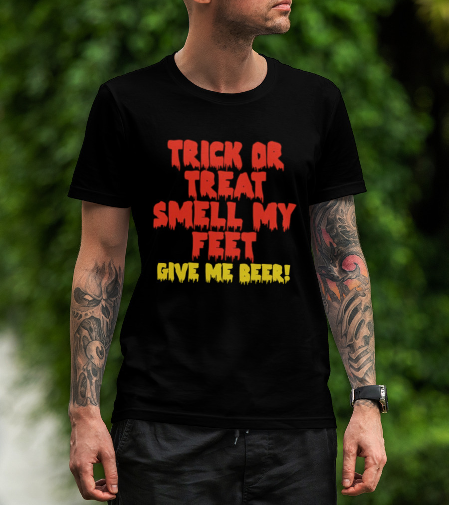 Trick Or Treat Smell My Feet Give Me Beer Dimebag Darrell Halloween Fun T-Shirt