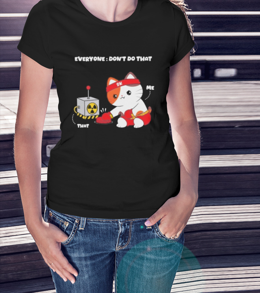 Cute Cat SK Headband Boxing Gloves Pressing Nuclear Button Don't Do That T-Shirt