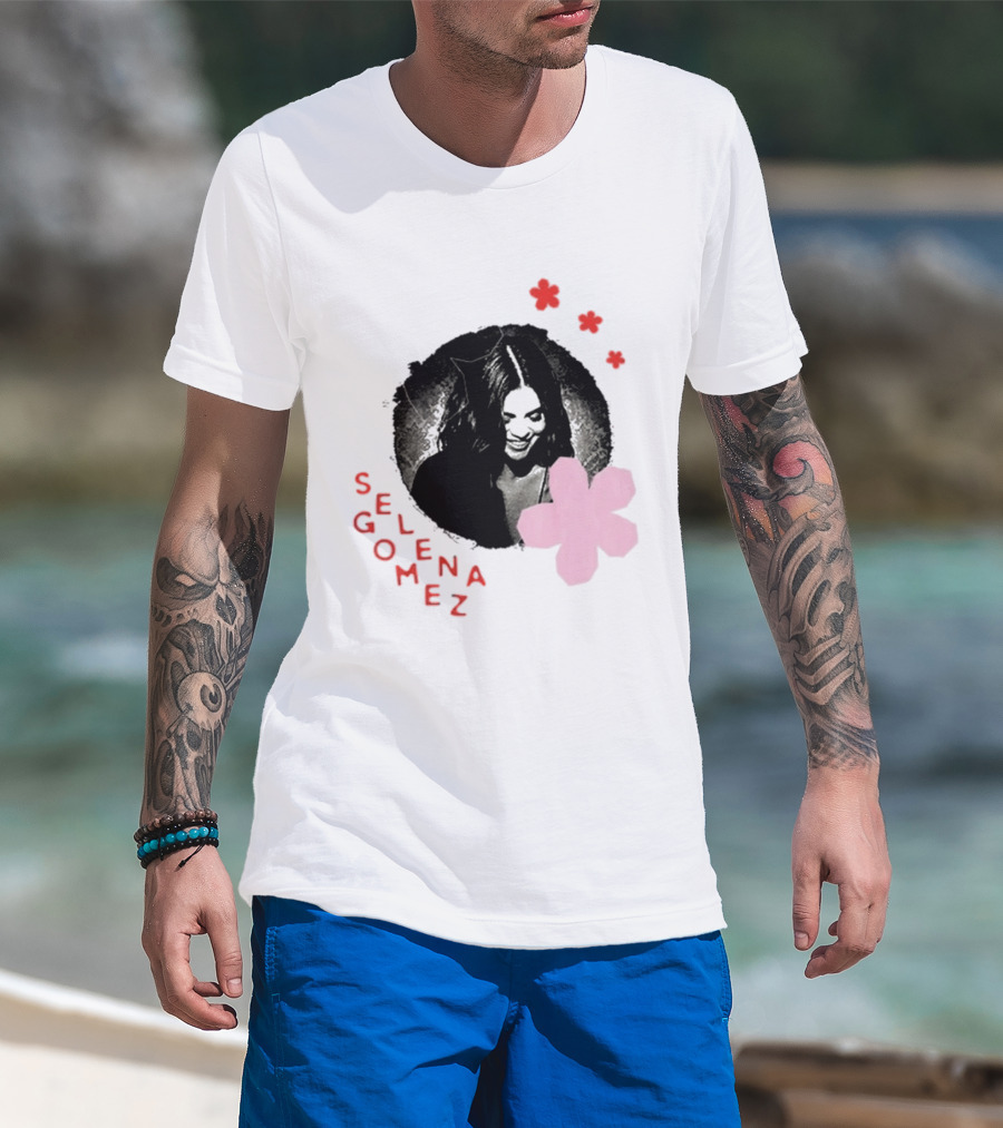 Selena Gomez Smile With Pink Paper Flower And Red T-Shirt