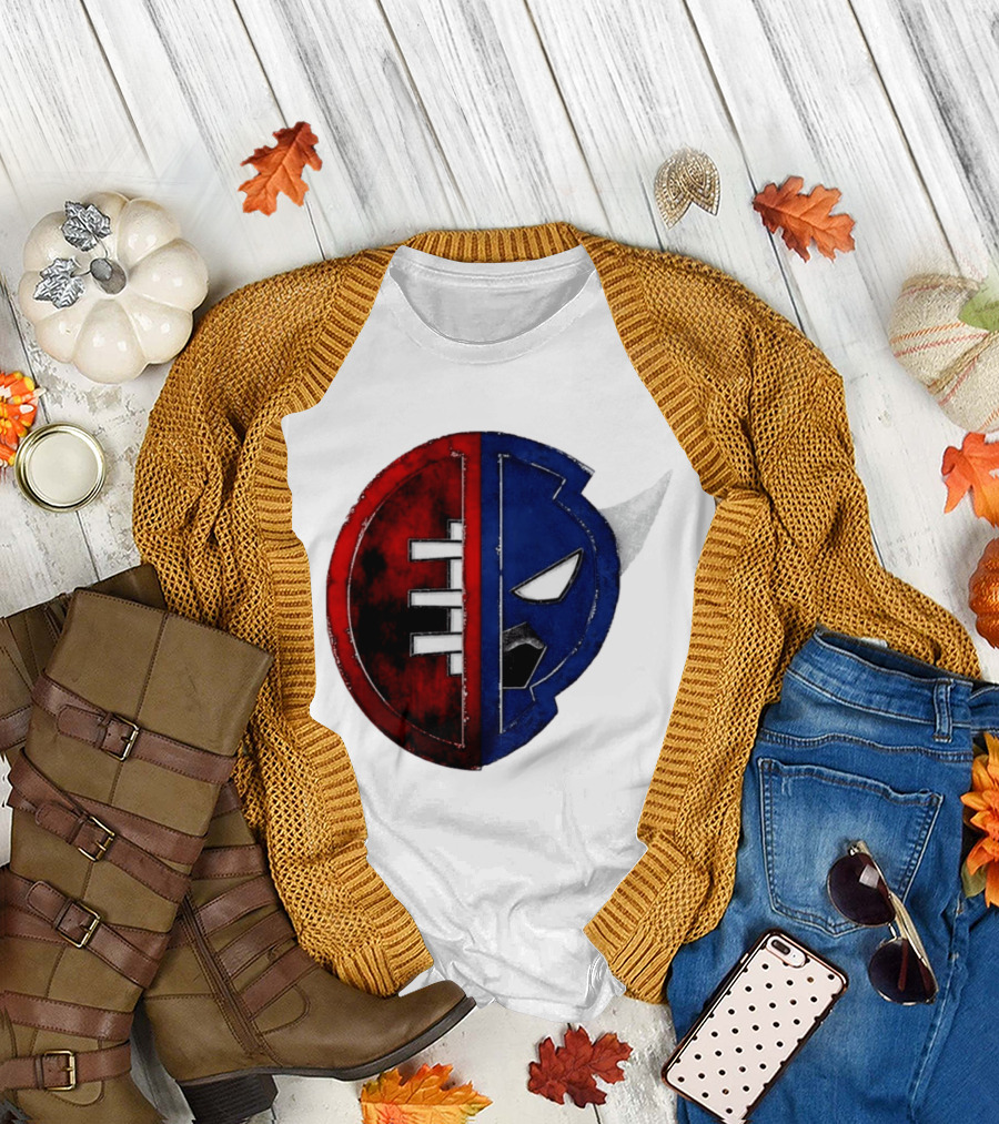 Buffalo Football Fusion Mask Emblem Red Blue Horns T-Shirt