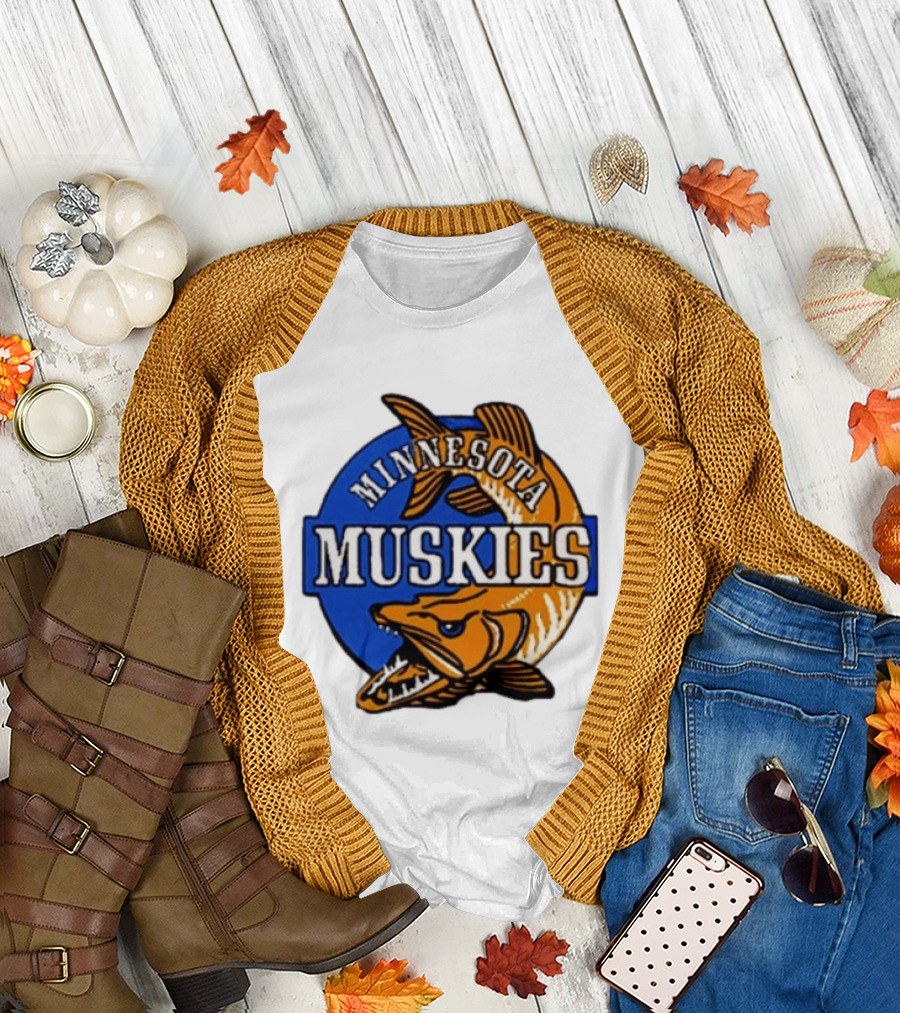 Minnesota Muskies Fishing Muskie T-Shirt