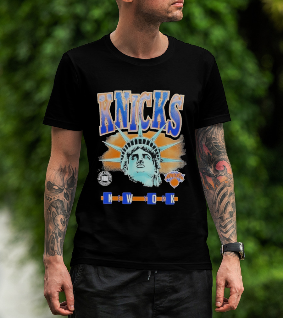 Knicks NBA N W O K Statue Liberty T-Shirt