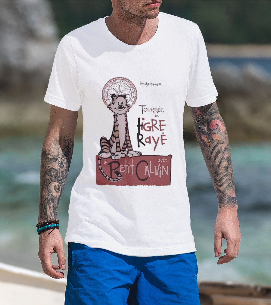 Tournée Du Tigre Raye Le Petit Calvin Avec Hobbes T-Shirt