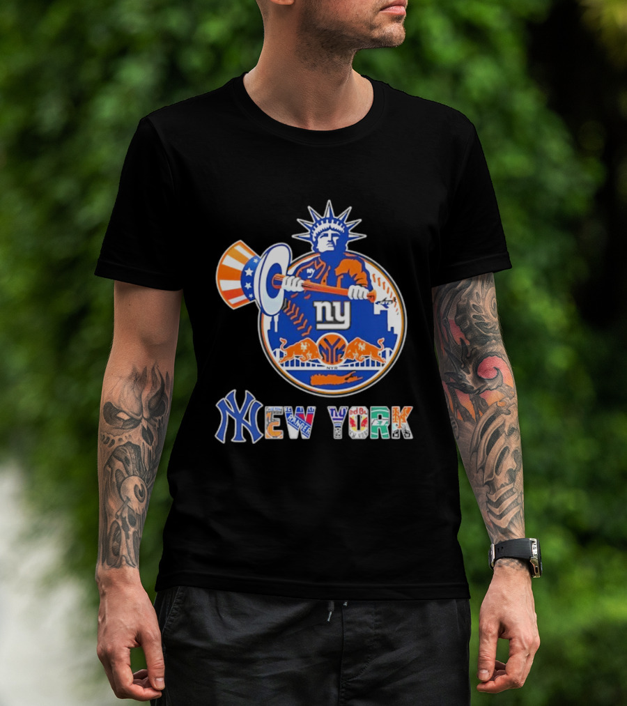 New York Liberty Skyline Sports Teams Knicks Mets Yankees T-Shirt