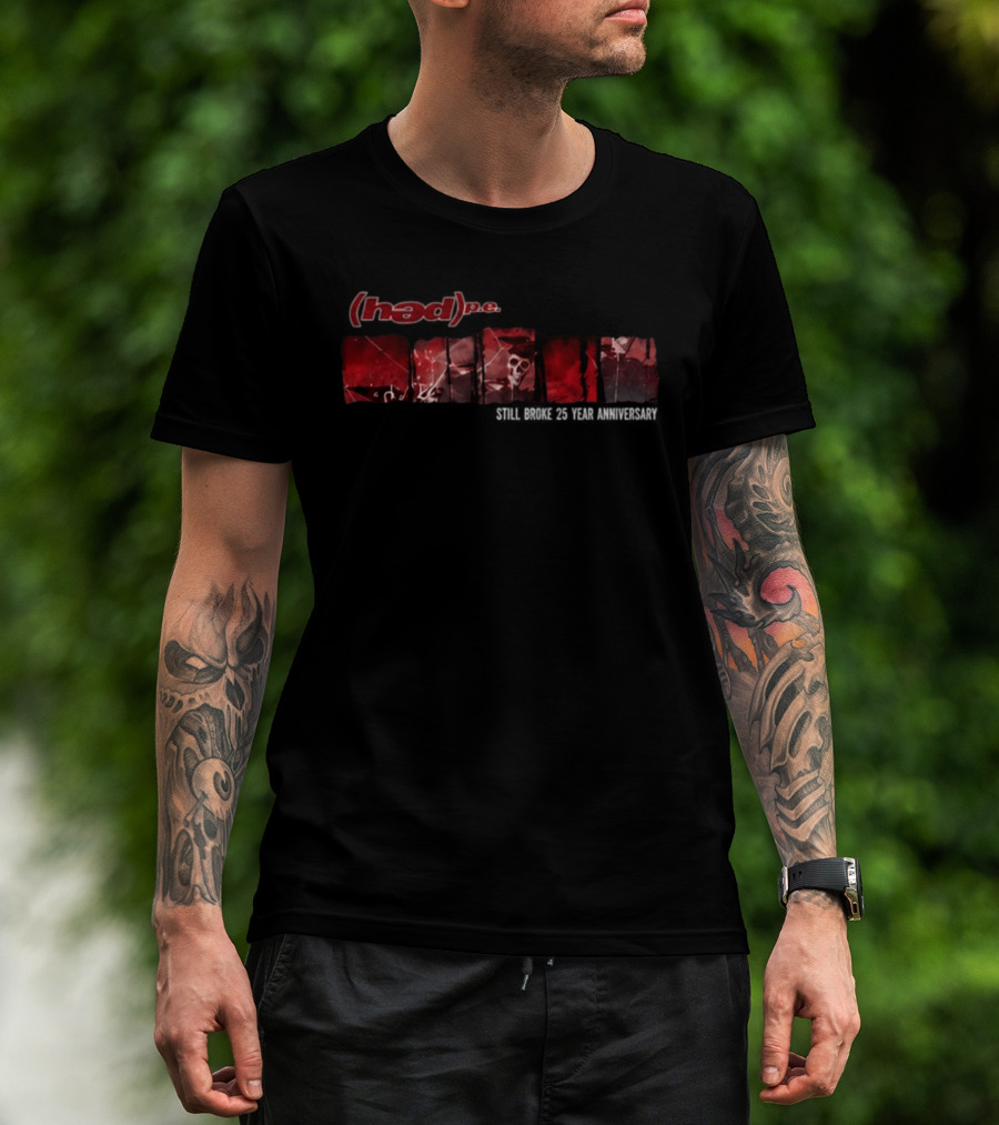 Hedpe 25 Year Anniversary Still Broke Tour Skulls Red Black T-Shirt