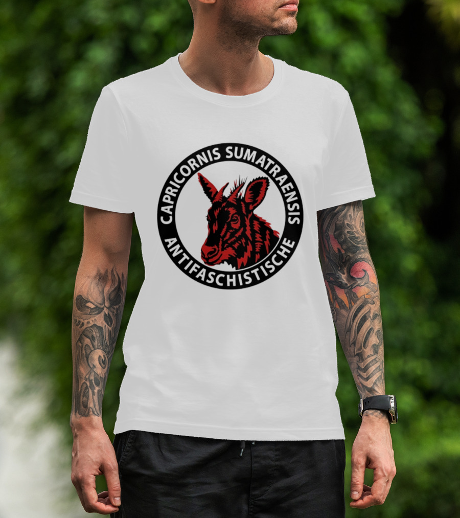 Capricornis Sumatraensis Antifaschistische Red Goat T-Shirt