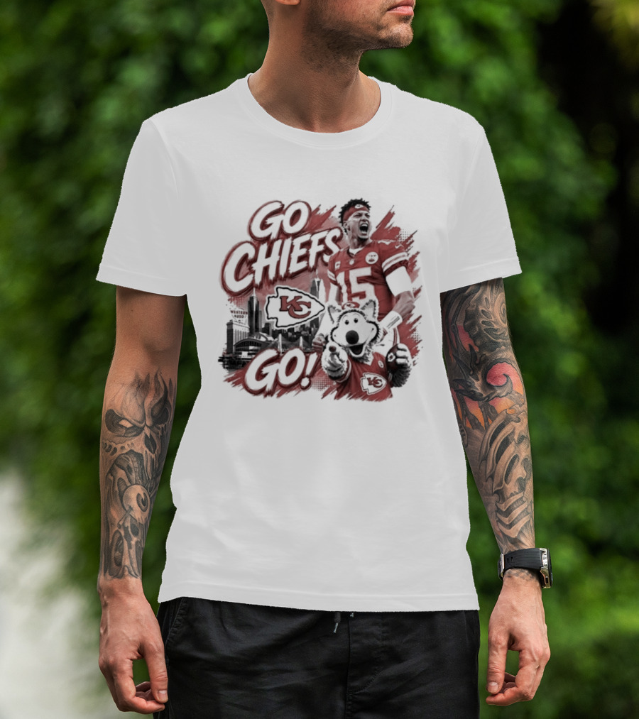 Go Chiefs Go Patrick Mahomes KC Wolf Kansas City Chiefs T-Shirt