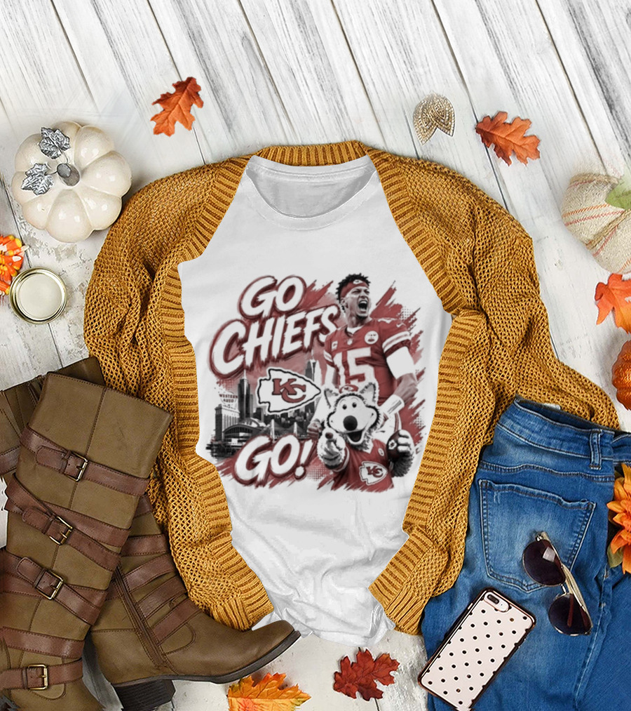 Go Chiefs Go Patrick Mahomes KC Wolf Kansas City Chiefs T-Shirt
