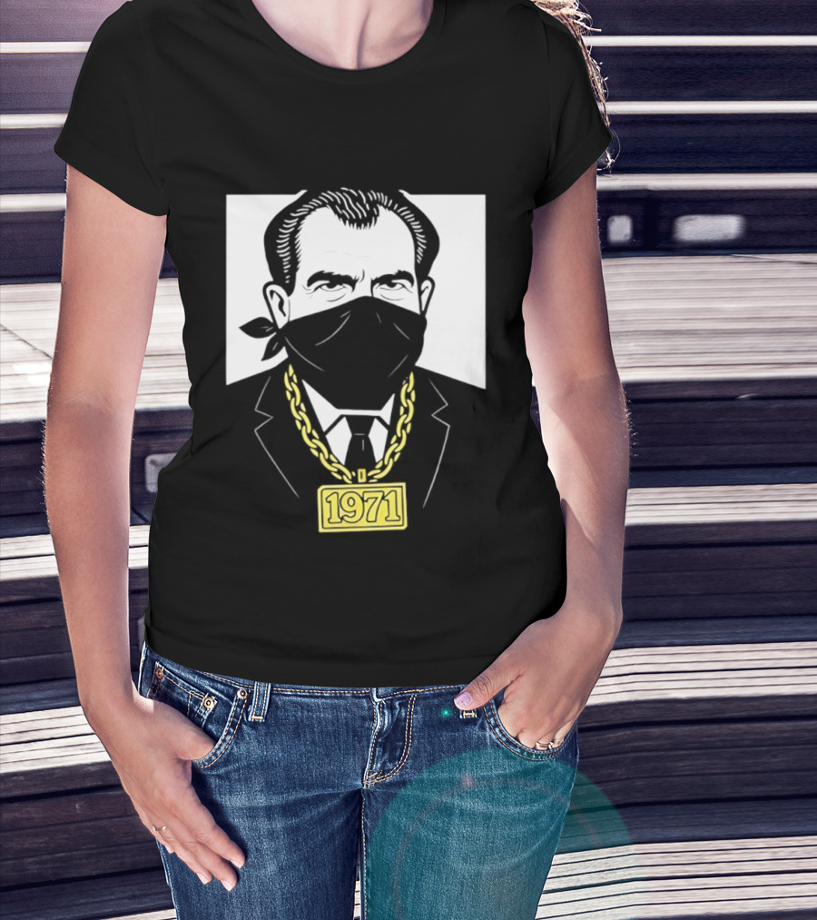 Richard Nixon 1971 Bandana Gold Chain T-Shirt