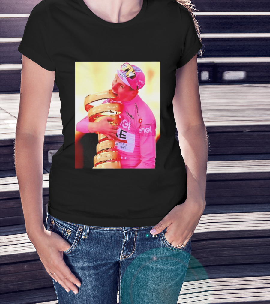 Tadej Pogacar 2024 Giro D'Italia Trophy Celebration In Pink Jersey T-Shirt