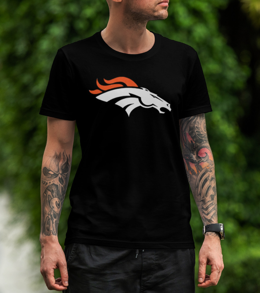 Denver Broncos Damn Right I Am A Broncos Now And Forever Signatures Two Sided T-Shirt
