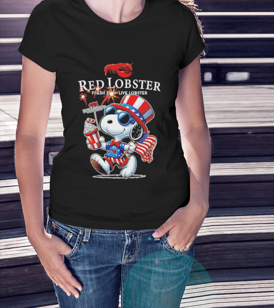 Snoopy Red Lobster Fresh Live Lobster America 1776 2026 250th Anniversary T-Shirt