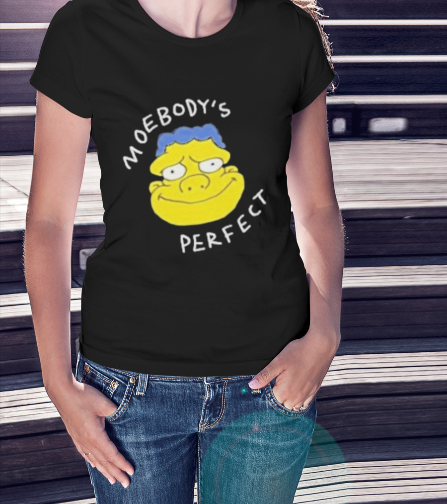Moebody's Perfect Yellow Cartoon Face With Blue Hair Smirk T-Shirt