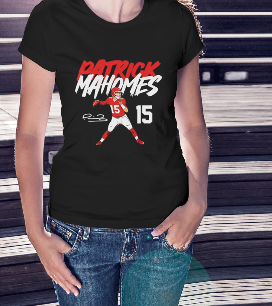 Patrick Mahomes 15 KC Chiefs Signature Pose 2026 Star T-Shirt