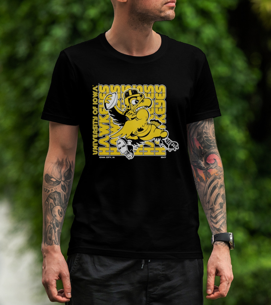 University Of Iowa Hawkeyes Mascot Iowa City Retro 1847 T-Shirt