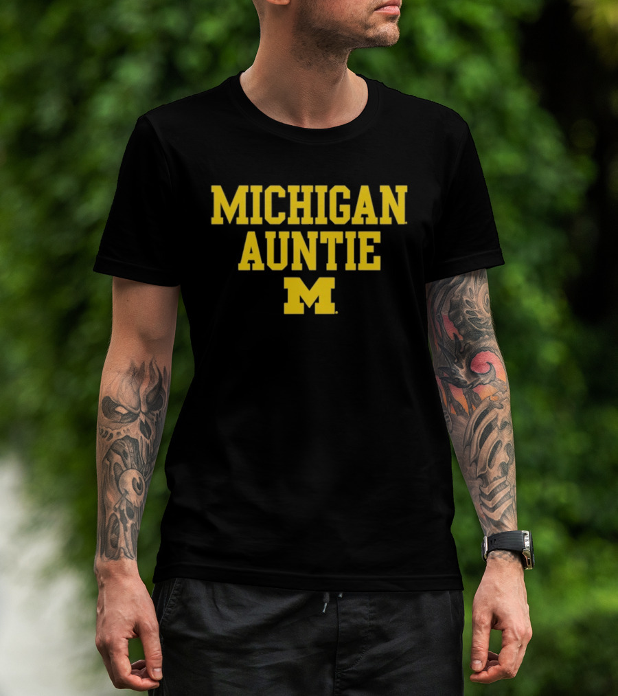 Michigan Wolverines Auntie M NCAA Fan T-Shirt