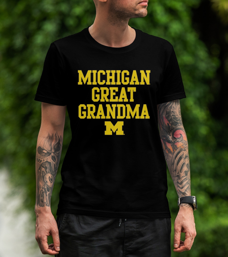 Michigan Wolverines Great Grandma M 2026 NCAA Family Sports Fan Gear T-Shirt