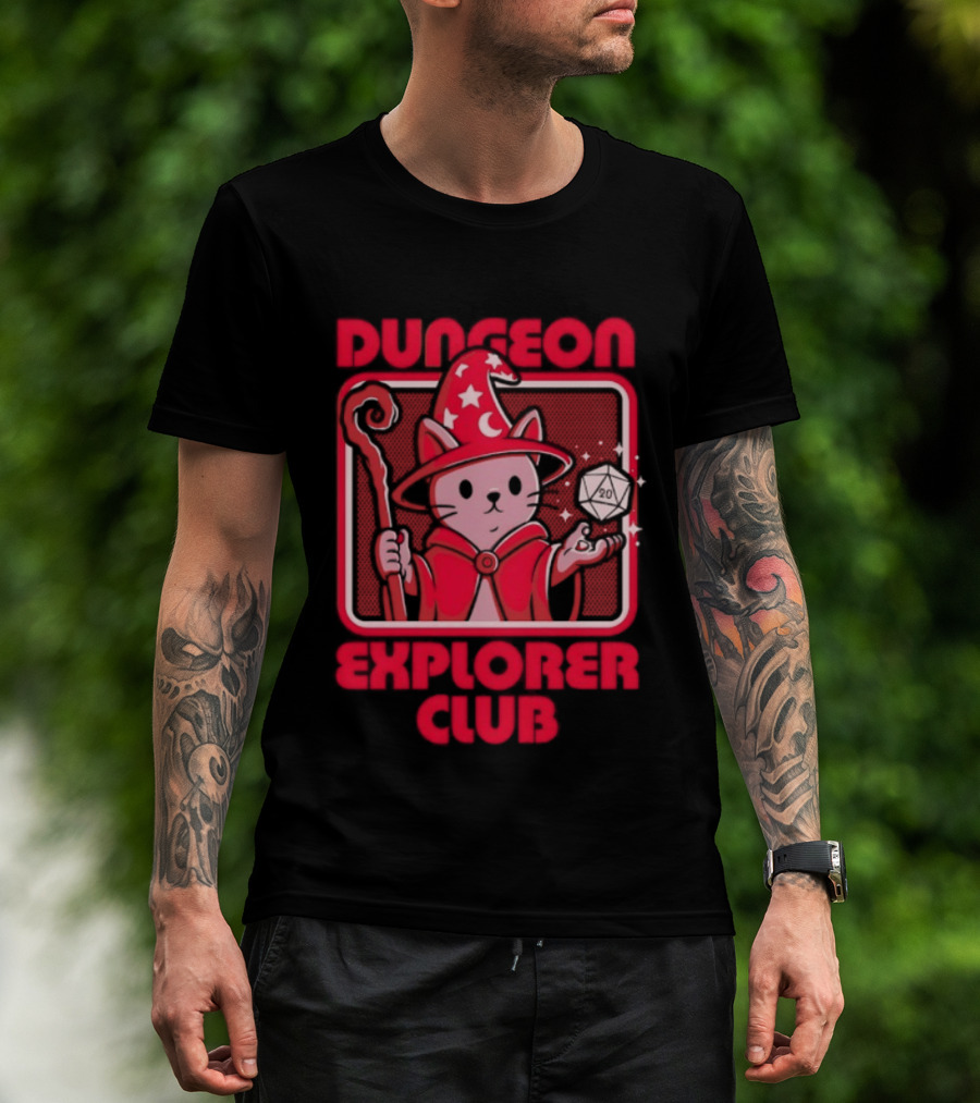 Dungeon Explorer Club Wizard Cat With D20 Dice Magic Wand T-Shirt