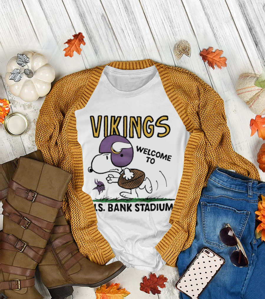 Minnesota Vikings Snoopy Welcome To U.S. Bank Stadium Peanuts Collaboration T-Shirt