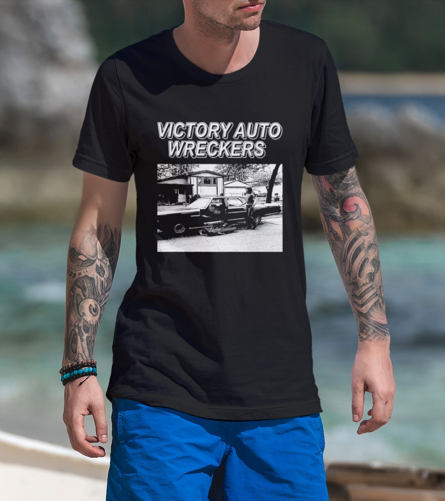 Victory Auto Wreckers Classic Chicago TV Commercial Scene T-Shirt