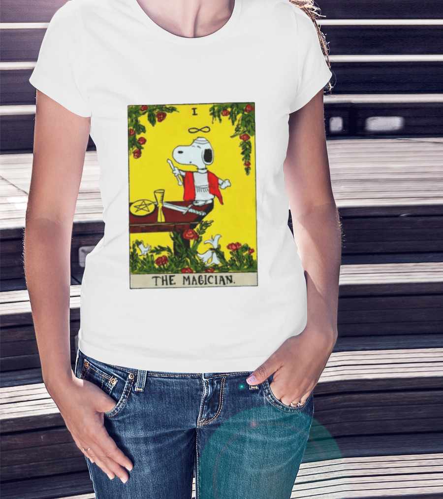 Snoopy Peanuts The Magician Tarot Card T-Shirt