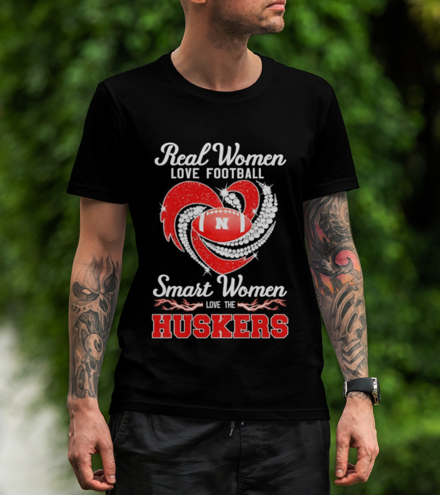 Real Women Love Football Smart Women Love The Nebraska Huskers Football Heart T-Shirt