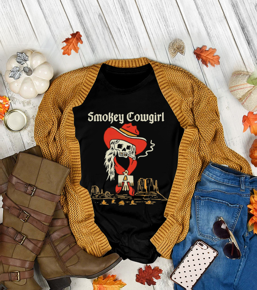 Smokey Cowgirl Western Skeleton Cowboy Desert Scene T-Shirt