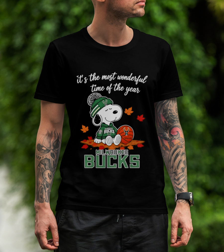 Milwaukee Bucks Snoopy 2026 It's The Most Wonderful Time Of The Year Halloween T-Shirt