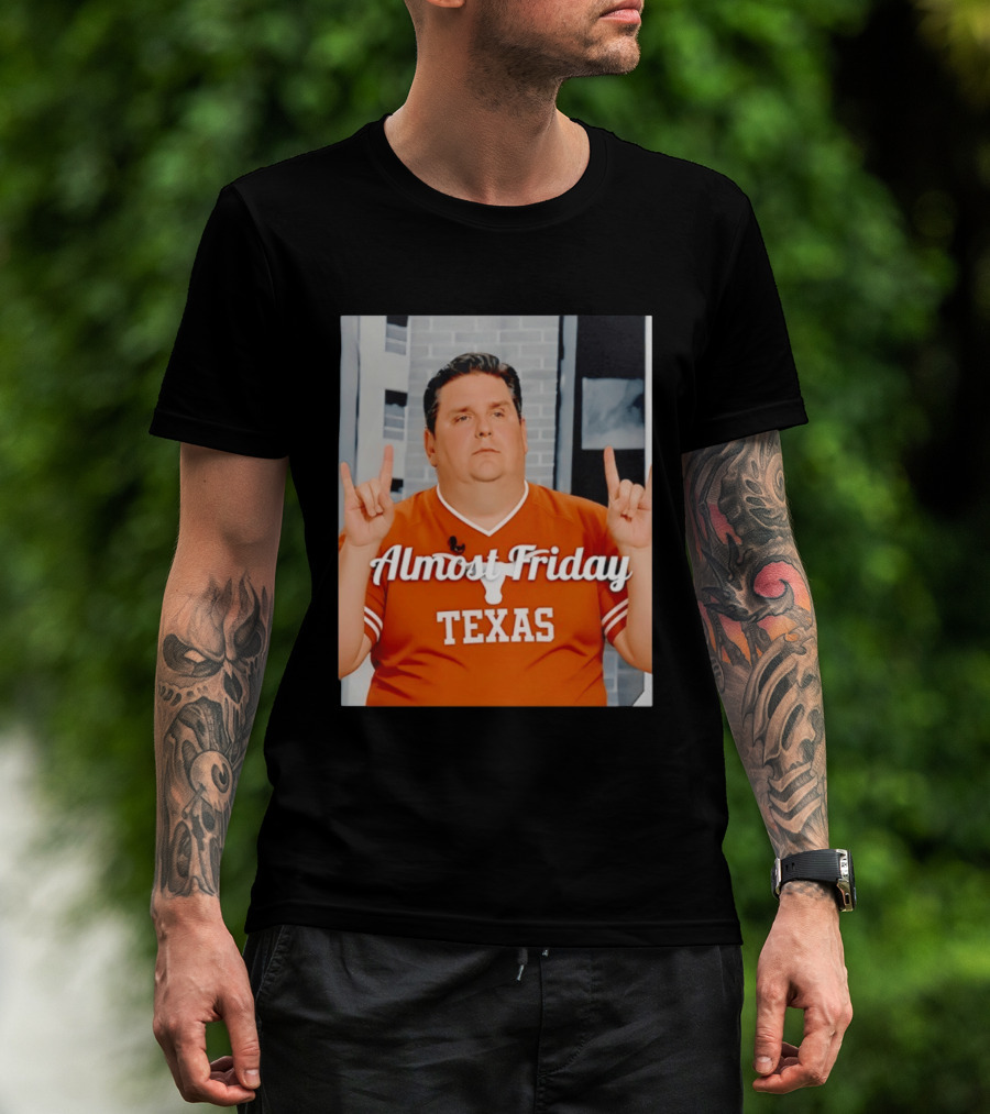 Almost Friday Texas Longhorn Hook 'EM T-Shirt