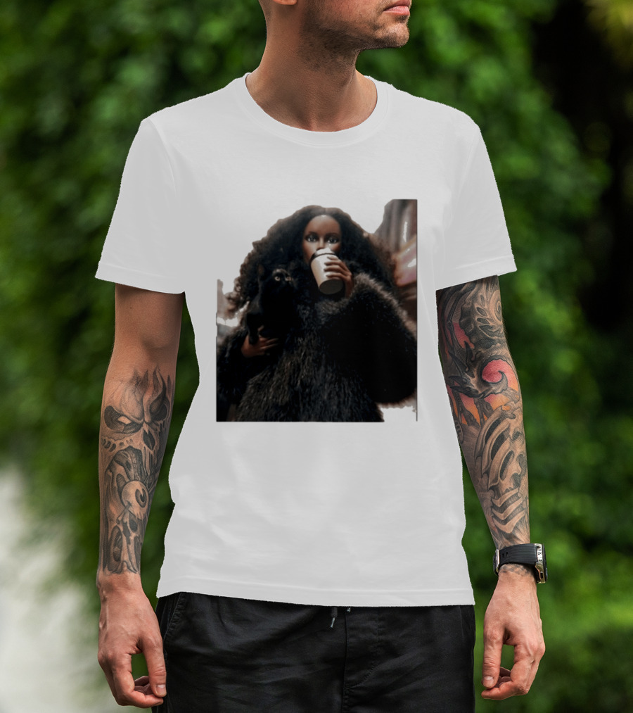 Diana's Cat Club Fashionable Coffee Moment With Furry Coat And Black Cat T-Shirt