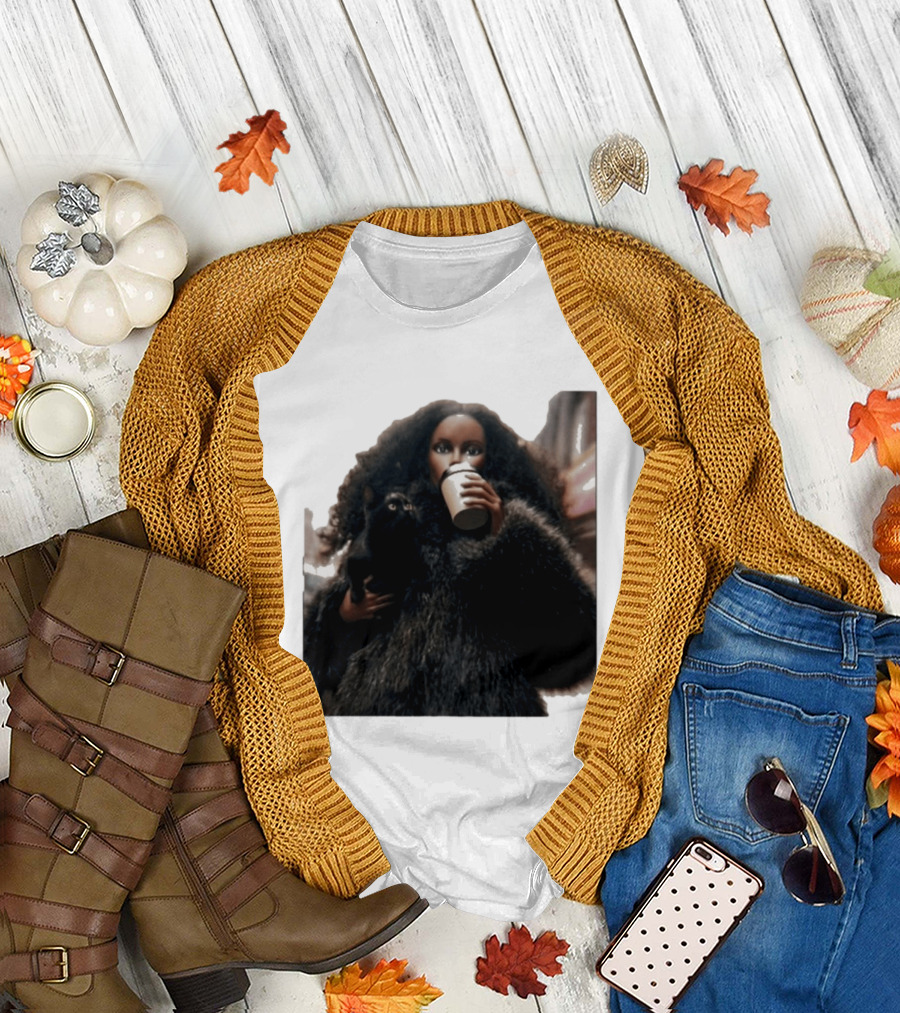 Diana's Cat Club Fashionable Coffee Moment With Furry Coat And Black Cat T-Shirt