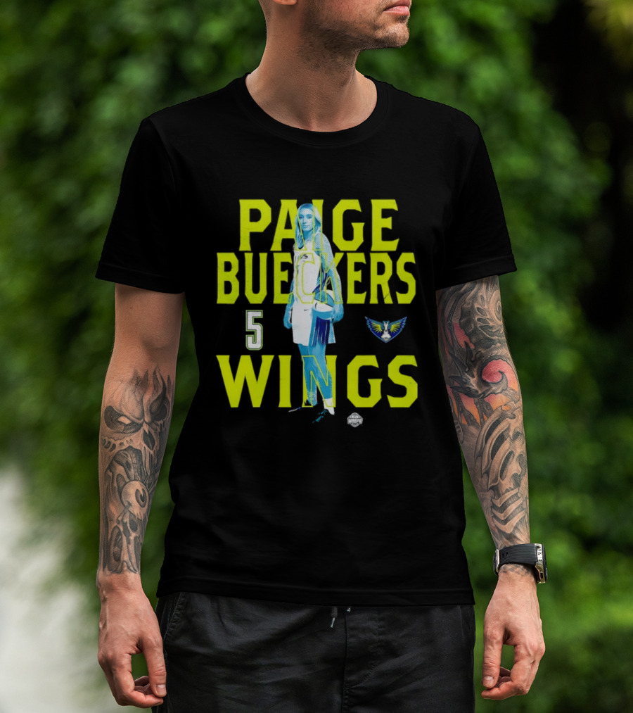 Paige Bueckers 5 Wings Player Stance T-Shirt