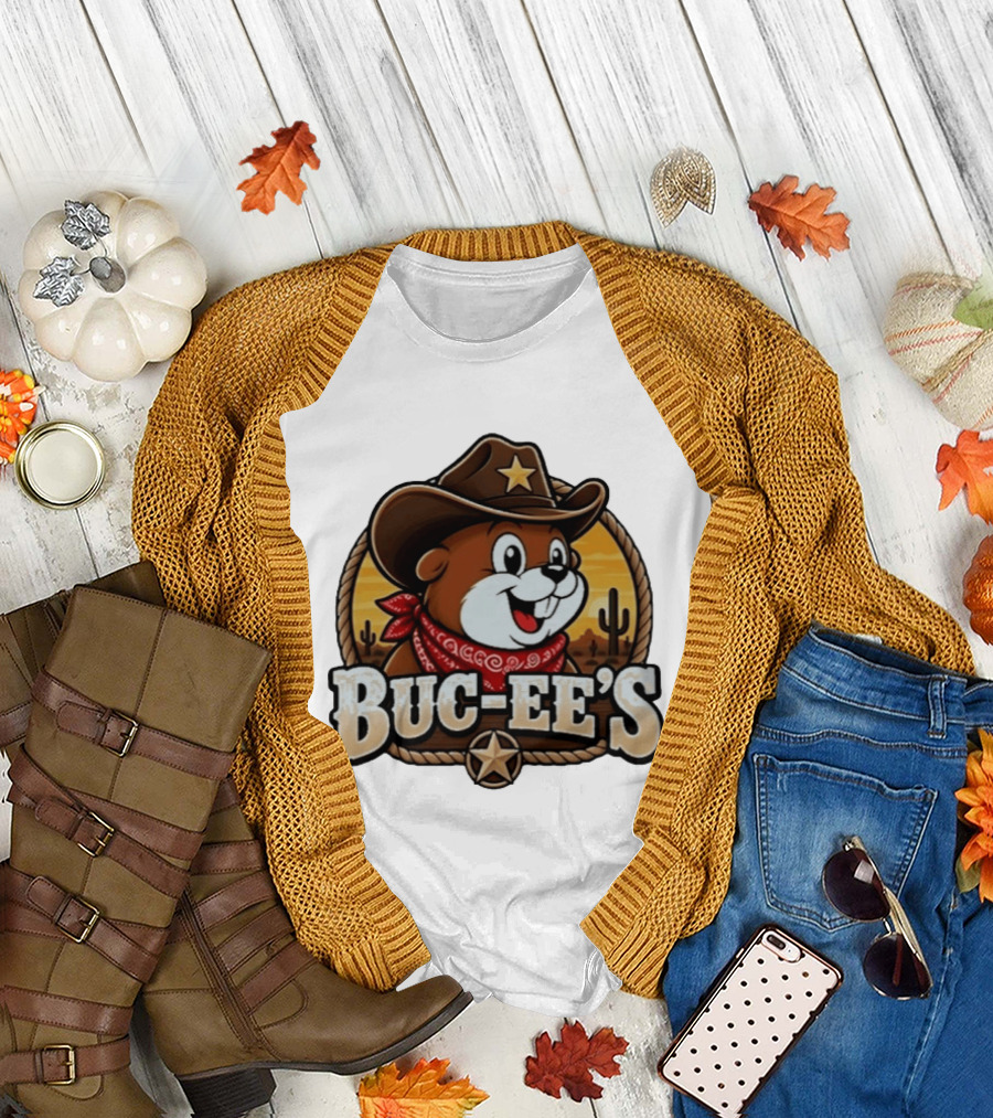 Buc Ee's Cowboy Howdy Beaver Star Bandana Cacti Desert Scene T-Shirt