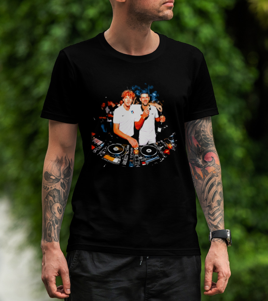 Jannik Sinner Novak Djokovic DJ Party Smoking And Beer 2026 T-Shirt