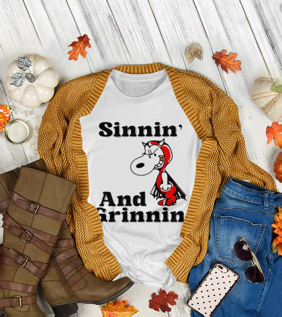 Sinnin' And Grinnin' Snoopy Devil Peanuts Cartoon T-Shirt
