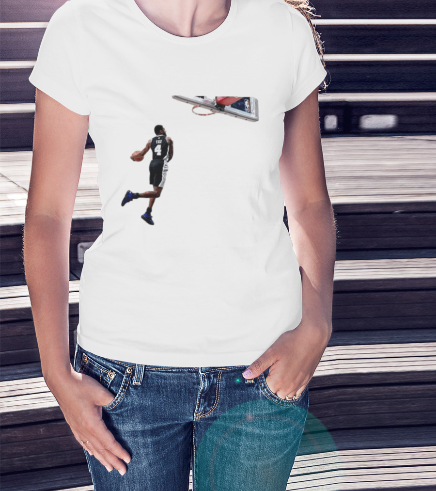 DeAaron Fox Dunk Action Sacramento Kings Basketball NBA T-Shirt