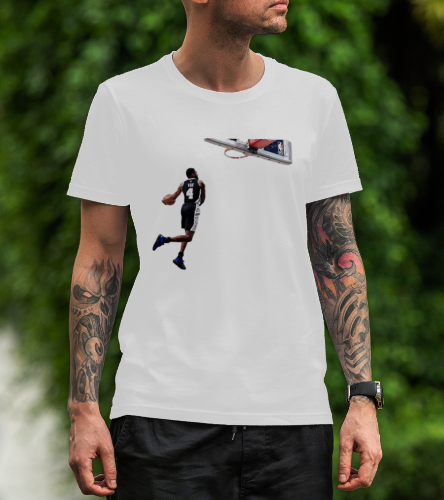 DeAaron Fox Dunk Action Sacramento Kings Basketball NBA T-Shirt
