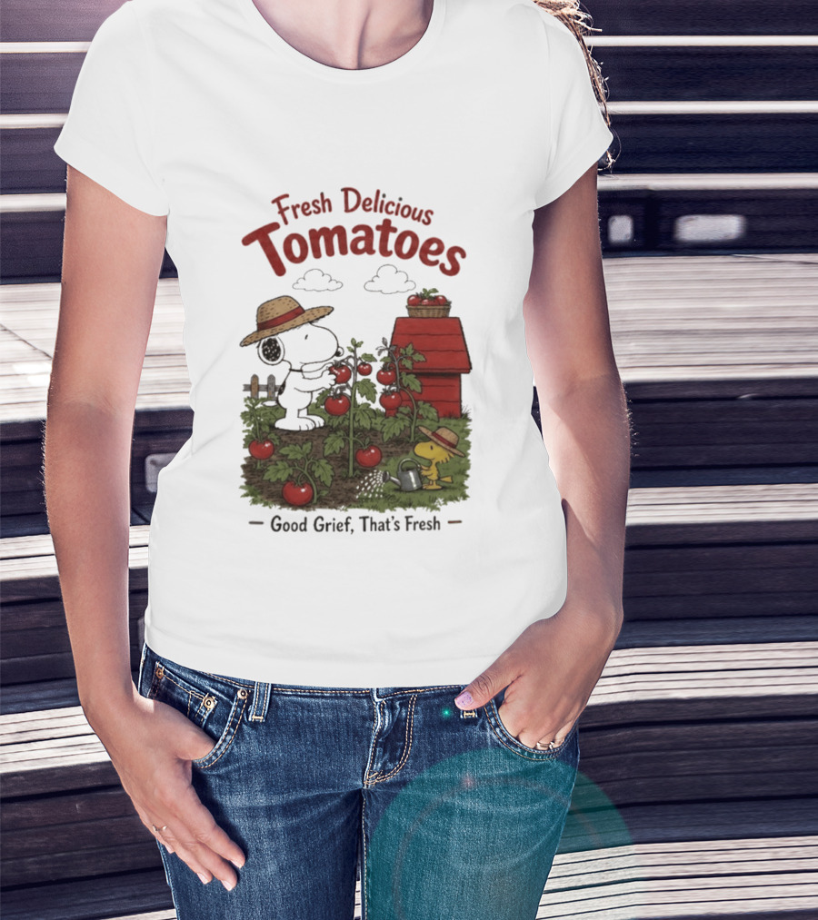 Snoopy Fresh Delicious Tomatoes Good Grief That's Fresh Garden Scene T-Shirt