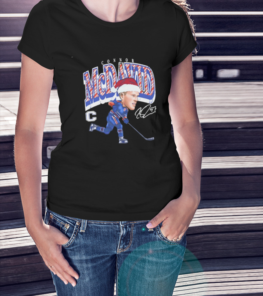 Connor McDavid Edmonton Oilers Cartoon Santa Hat ND97 T-Shirt