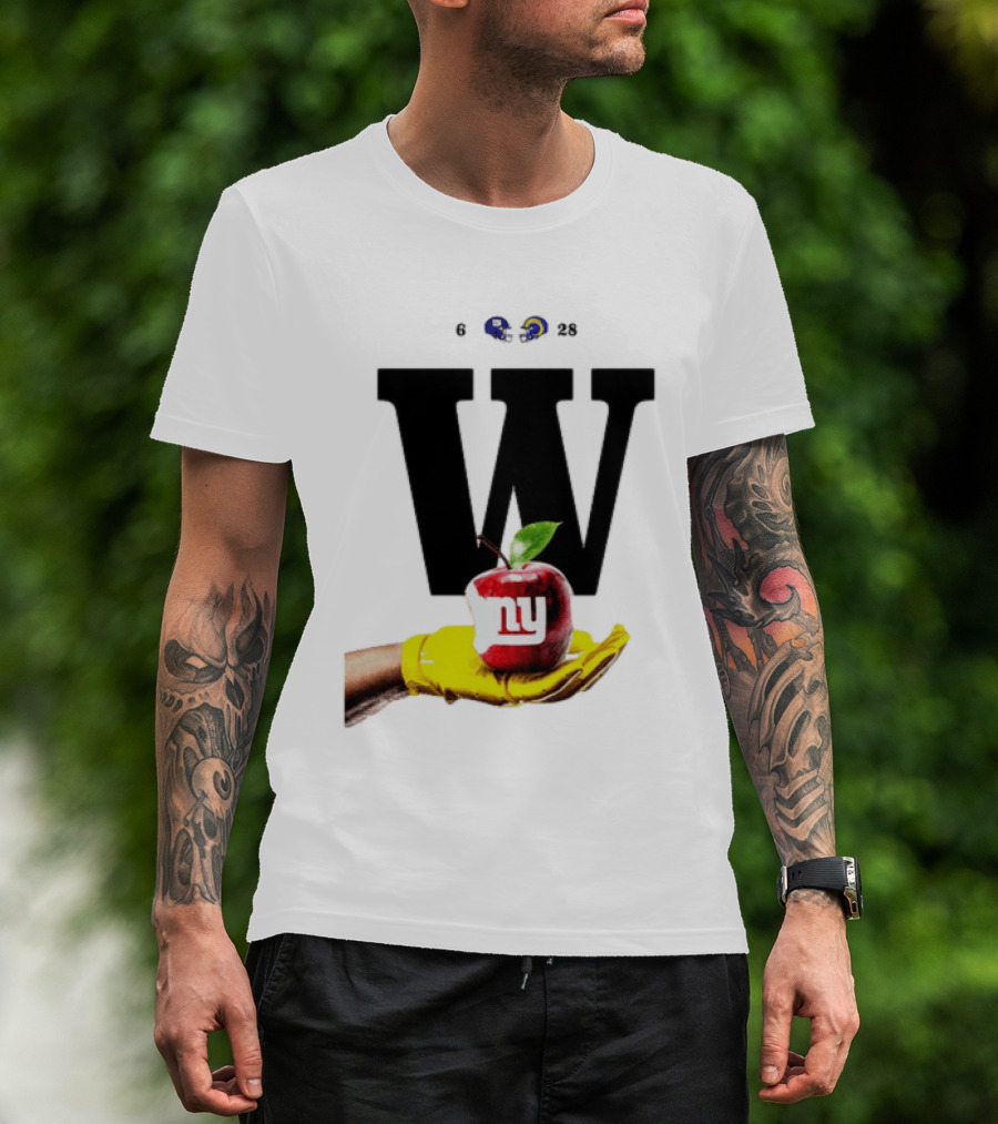Los Angeles Rams W Over New York Giants Big Apple Victory T-Shirt