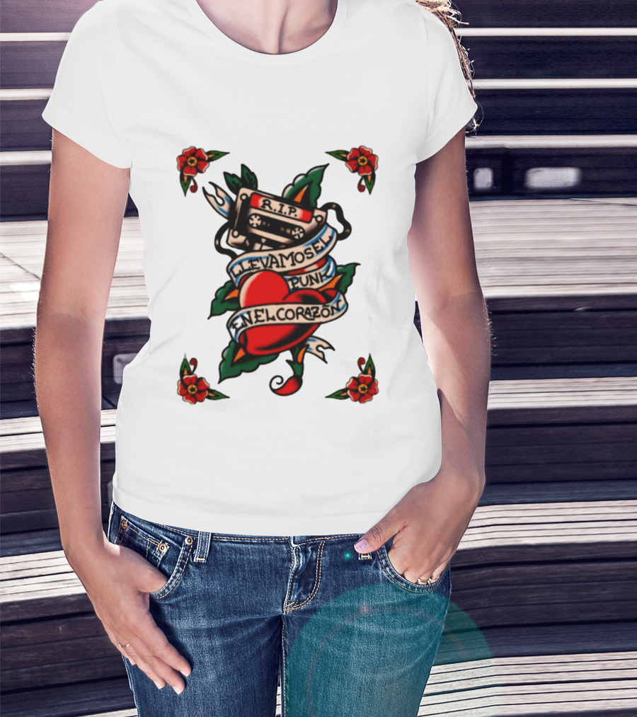 RIP Cassette Heart Llevamos El Punk En El Corazón Tattoo Style Roses T-Shirt