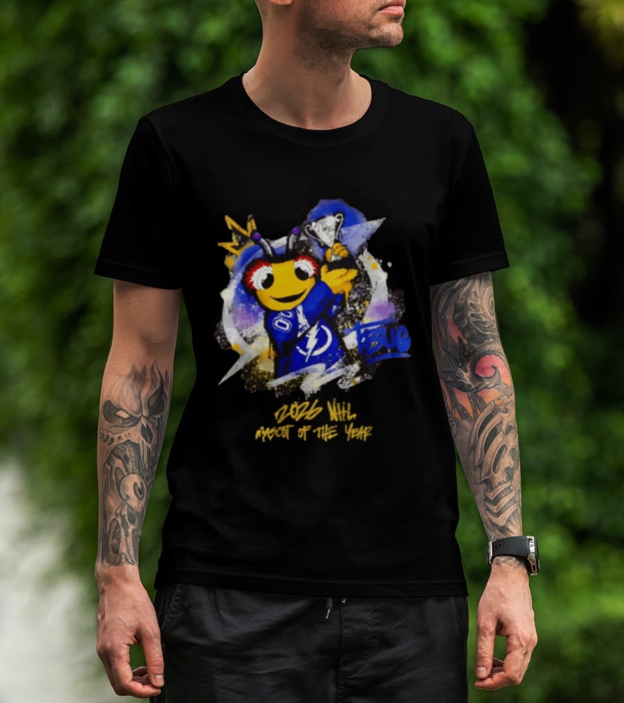 Tampa Bay Lightning Thunderbug Holding Trophy 2026 T-Shirt