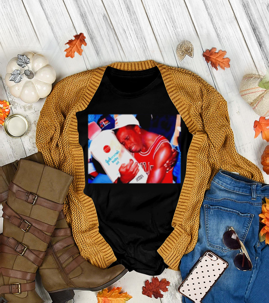 Sean Diddy Combs Johnson's Baby Oil Chicago Bulls Hugging Moment T-Shirt