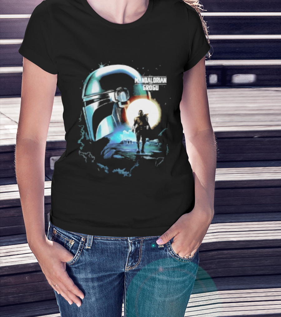 The Mandalorian And Grogu Helmet Silhouette Star Wars Disney Plus Series T-Shirt
